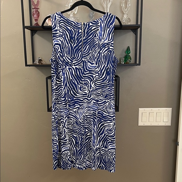 Tommy Bahama Navy and White Zebra Pattern Dress Size L - Picture 5 of 5